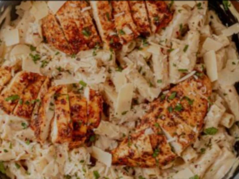 Garlic Parmesan Chicken Pasta